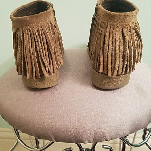 Brown fringe booties - Picture 3 of 4